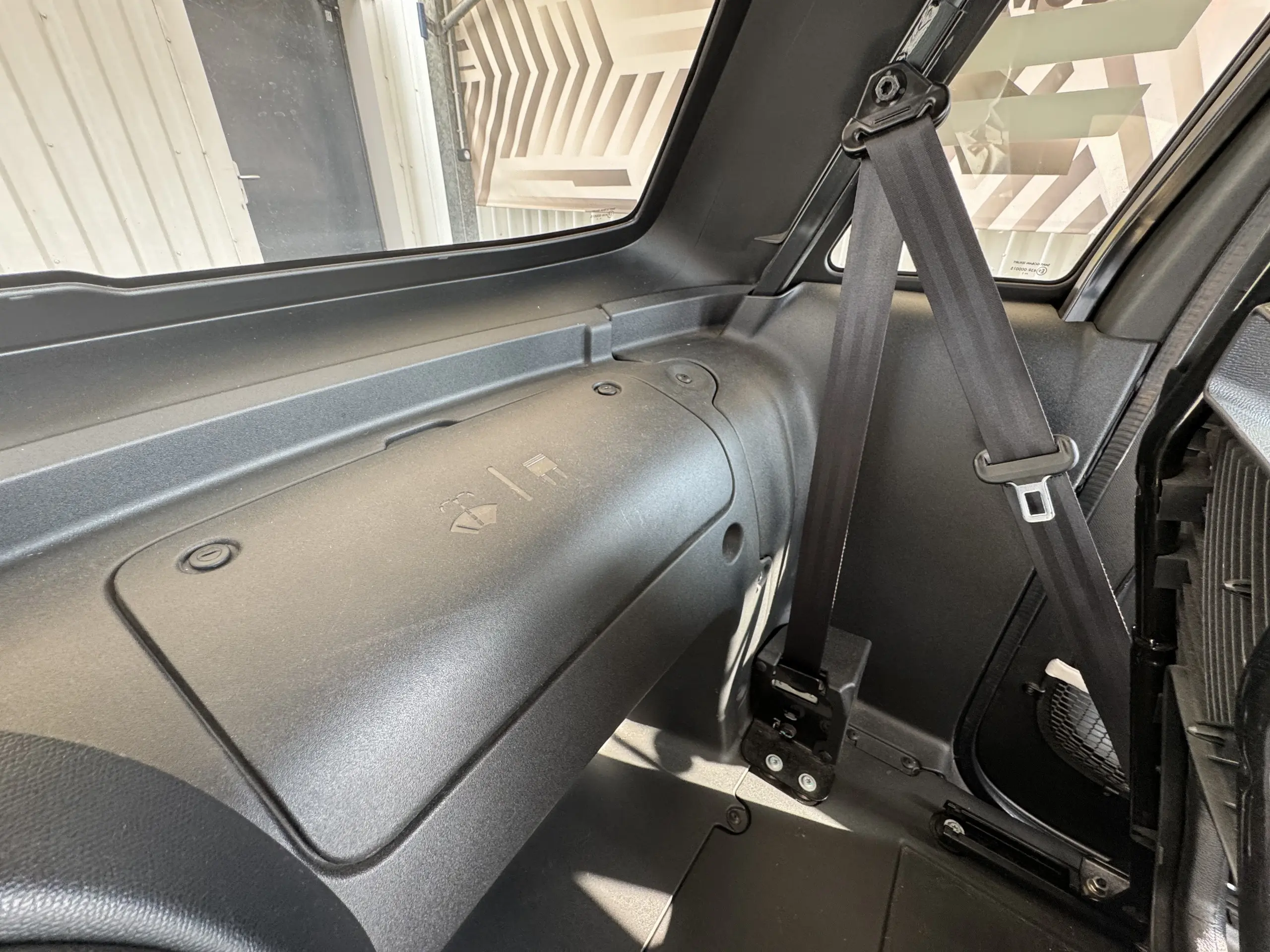 Arrière siège d'une Citroën AMI