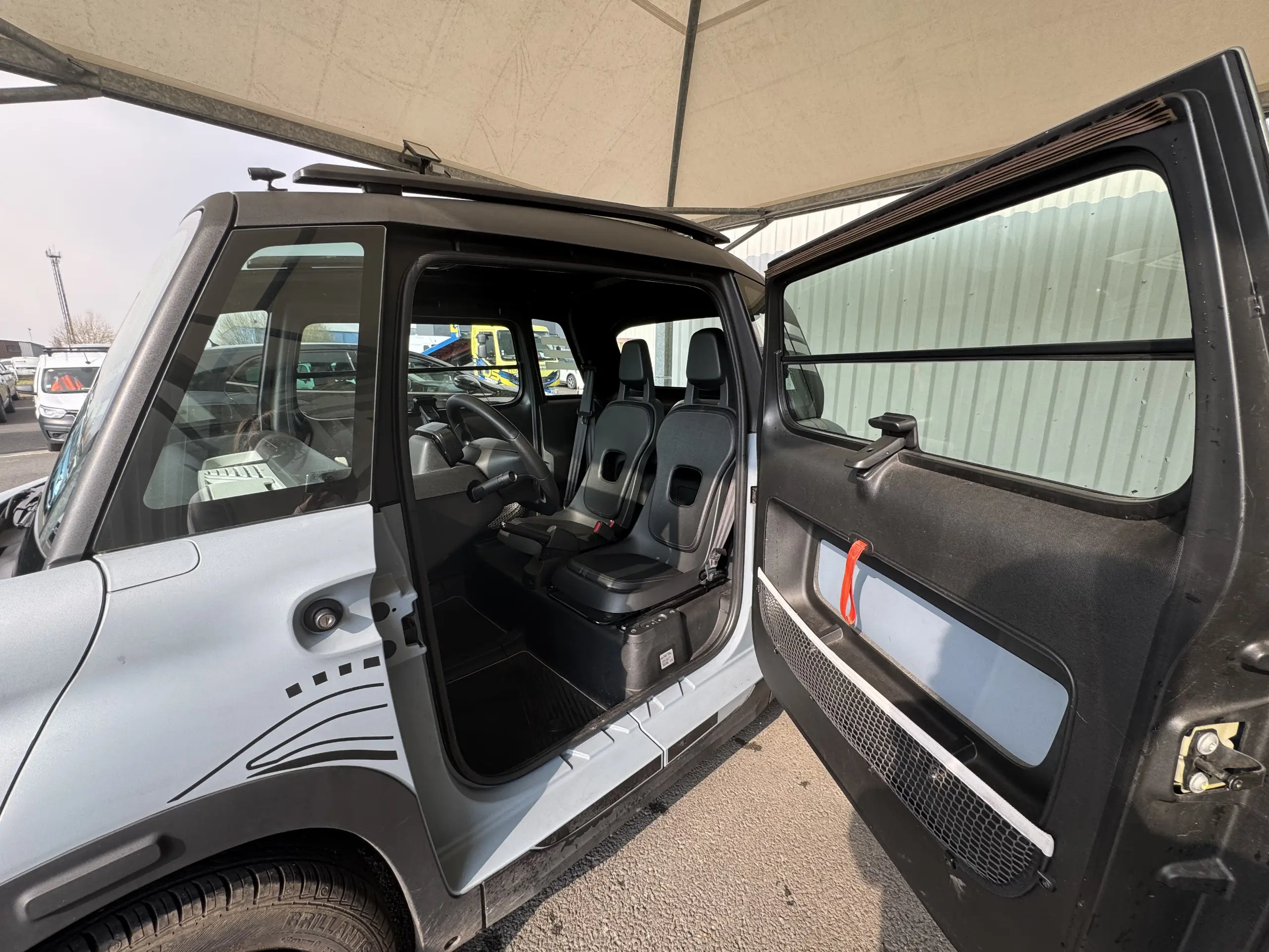 Portière conducteur d'une Citroën AMI