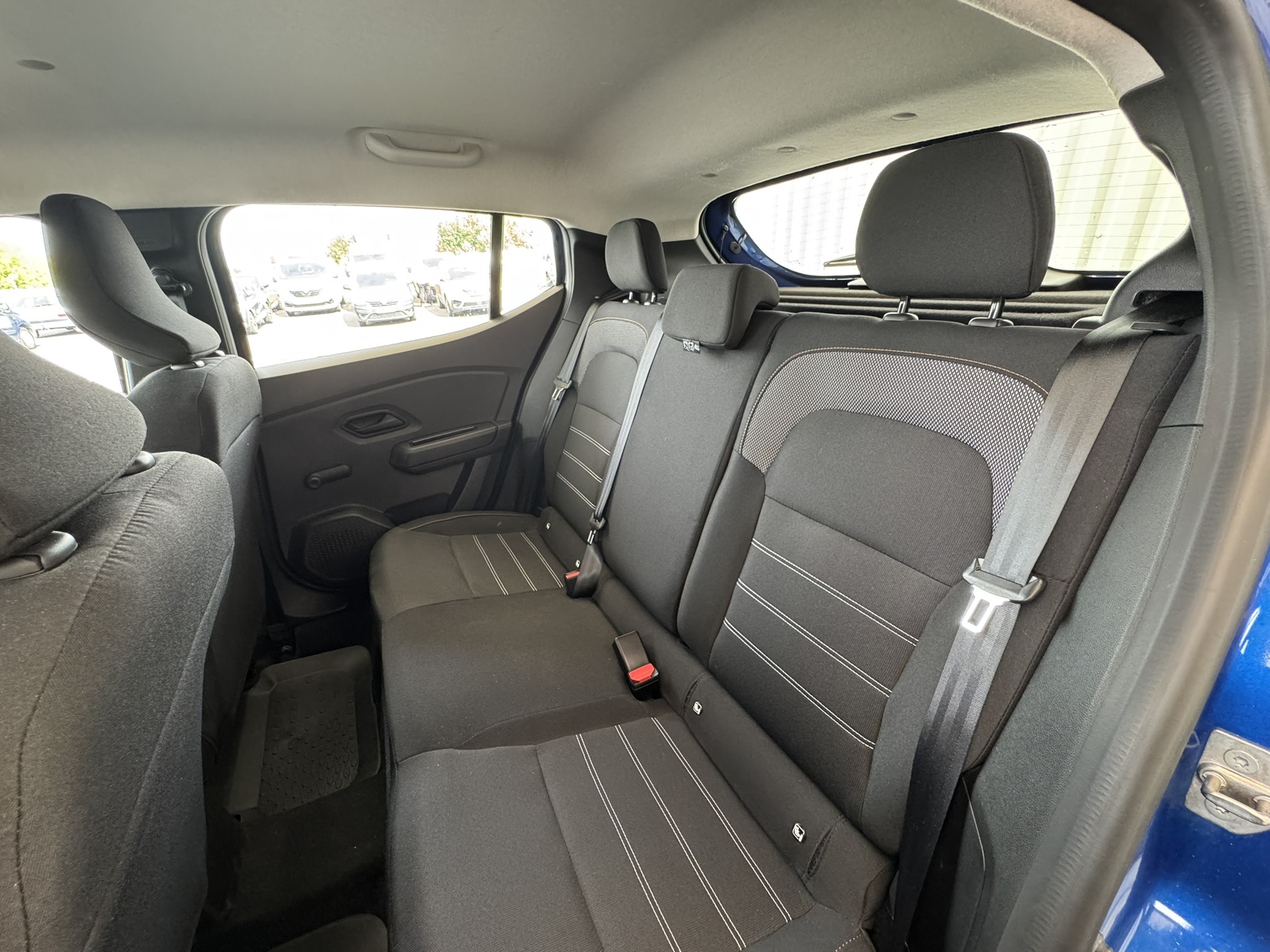 Sièges passager arrière gauche d'une Dacia Sandero Stepway 3