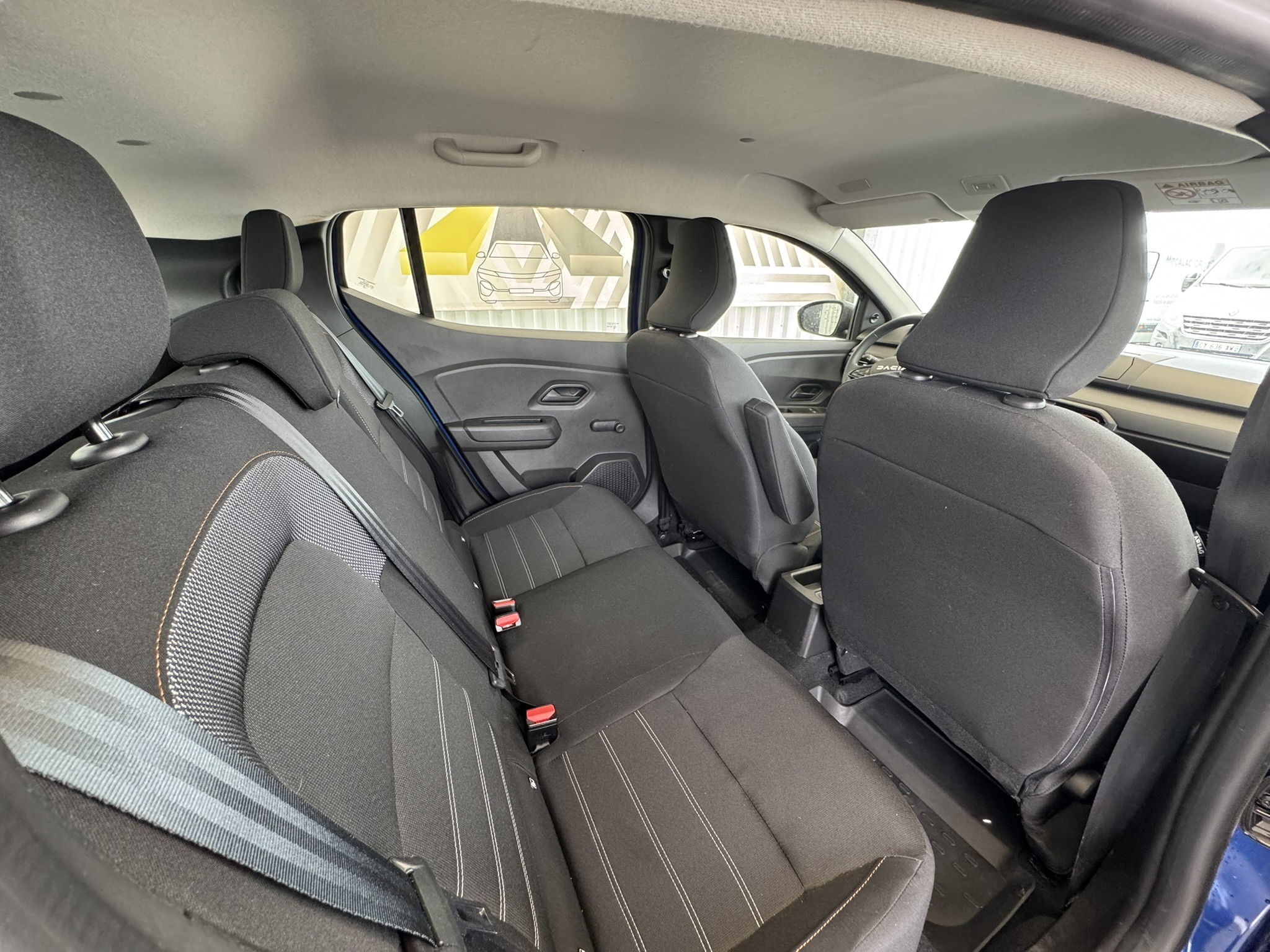 Places passagers arrière droit d'une Dacia Sandero Stepway 3
