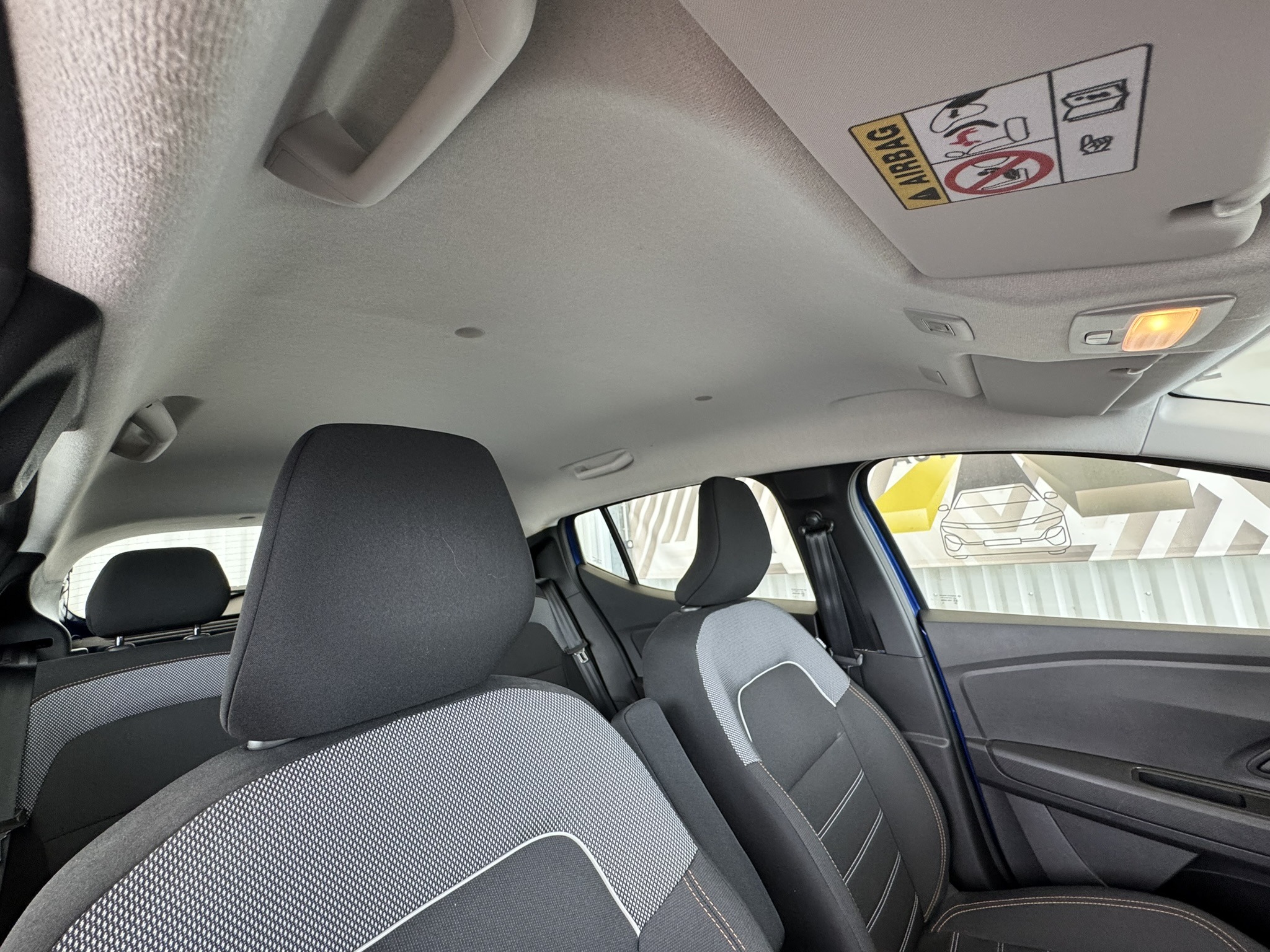 Ciel de toit d'une Dacia Sandero Stepway 3