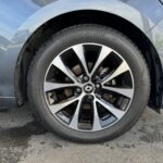 Roue avant droit d'une Renault Clio 5 Gris