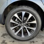 Roue arrière droit d'une Renault Clio 5 Gris