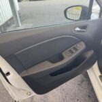 Conducteur intérieur portière d'une Renault Clio 5 limited