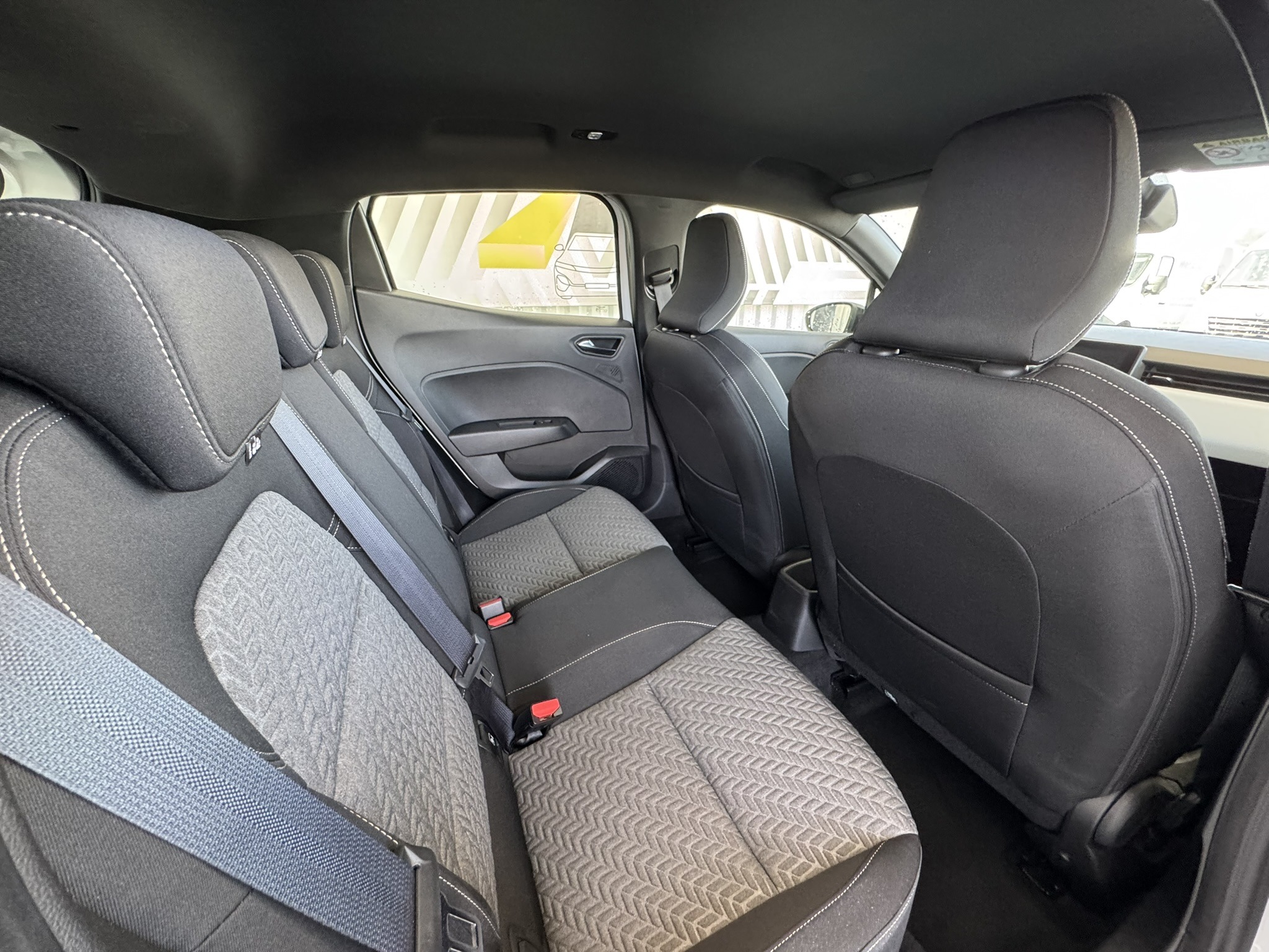 Place passager arrière droit d'une Renault Clio 5 limited