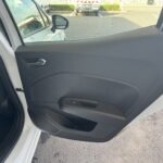 Intérieur portière arrière droit d'une Renault Clio 5 limited