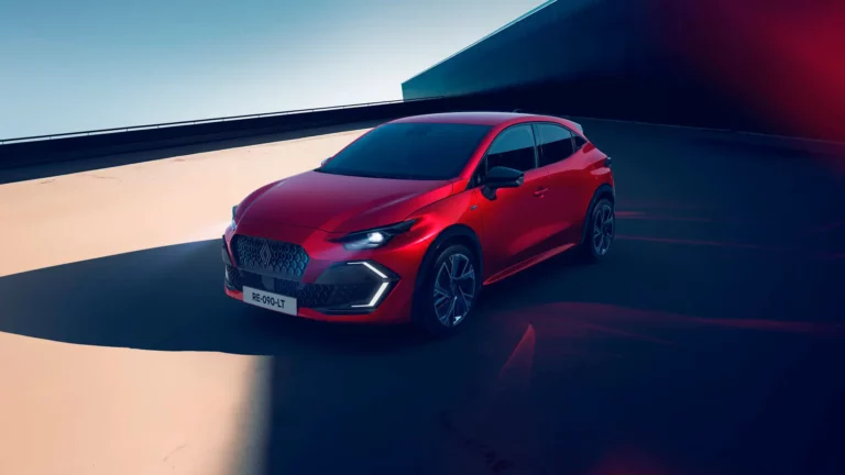 Renault Clio full hybrid E-Tech - Esprit Alpine - Rouge Absolu (1)