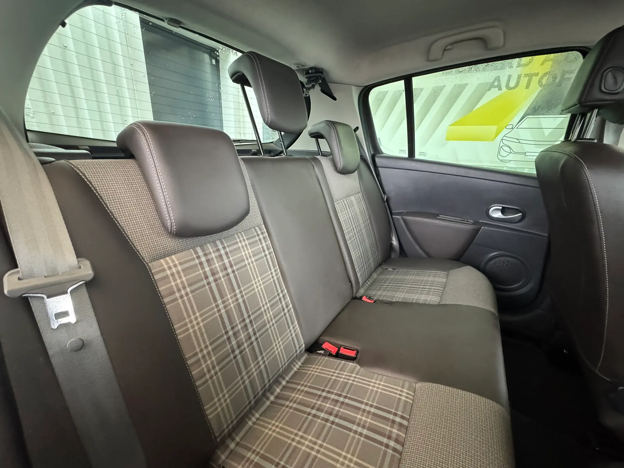 renault_clio_3_occasion_77_19