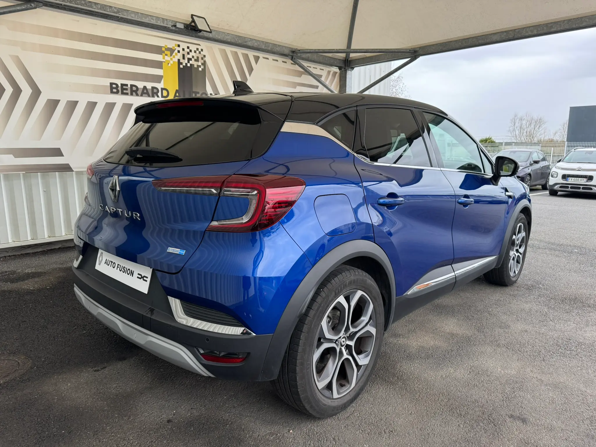 Arrière droit Renault Captur E-Tech