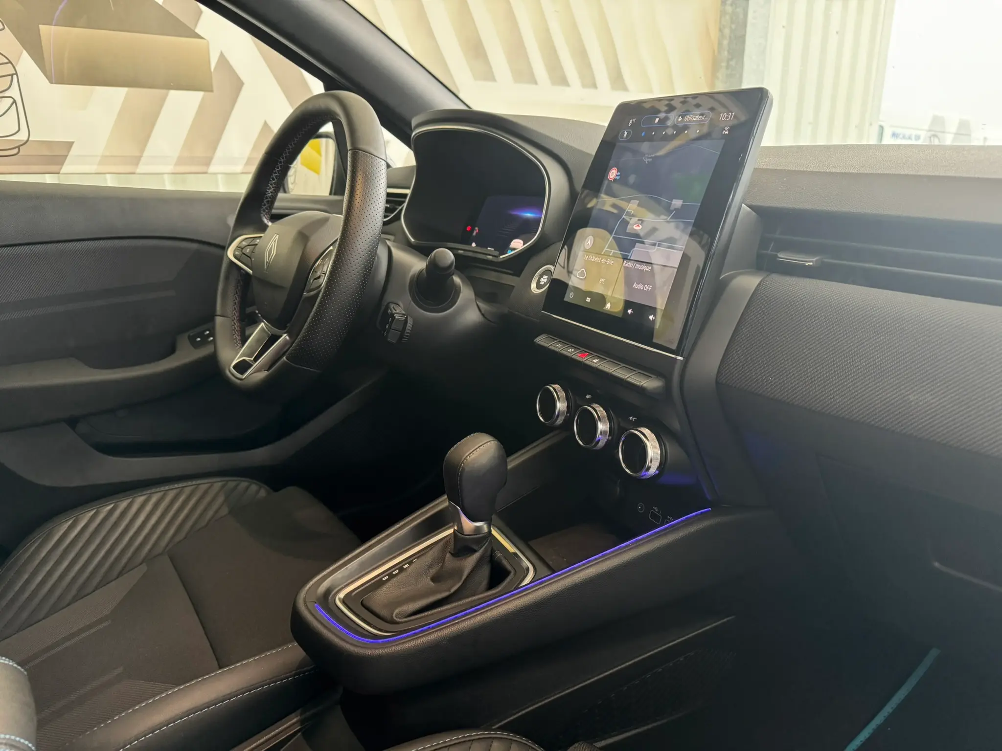 Ecran de navigation Renault Clio 5 Esprit Alpine E-Tech full hybrid